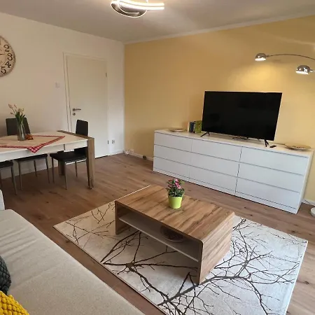 Fruehauf Apartment *